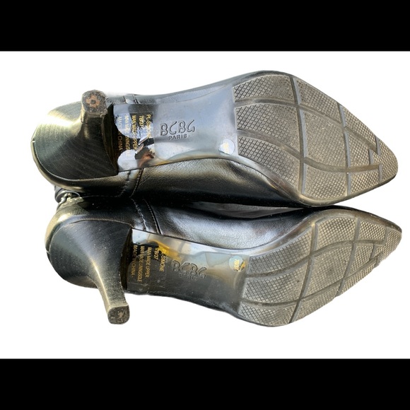 BCBG Tall Boots | Black Leather | size 7M - Picture 4 of 4